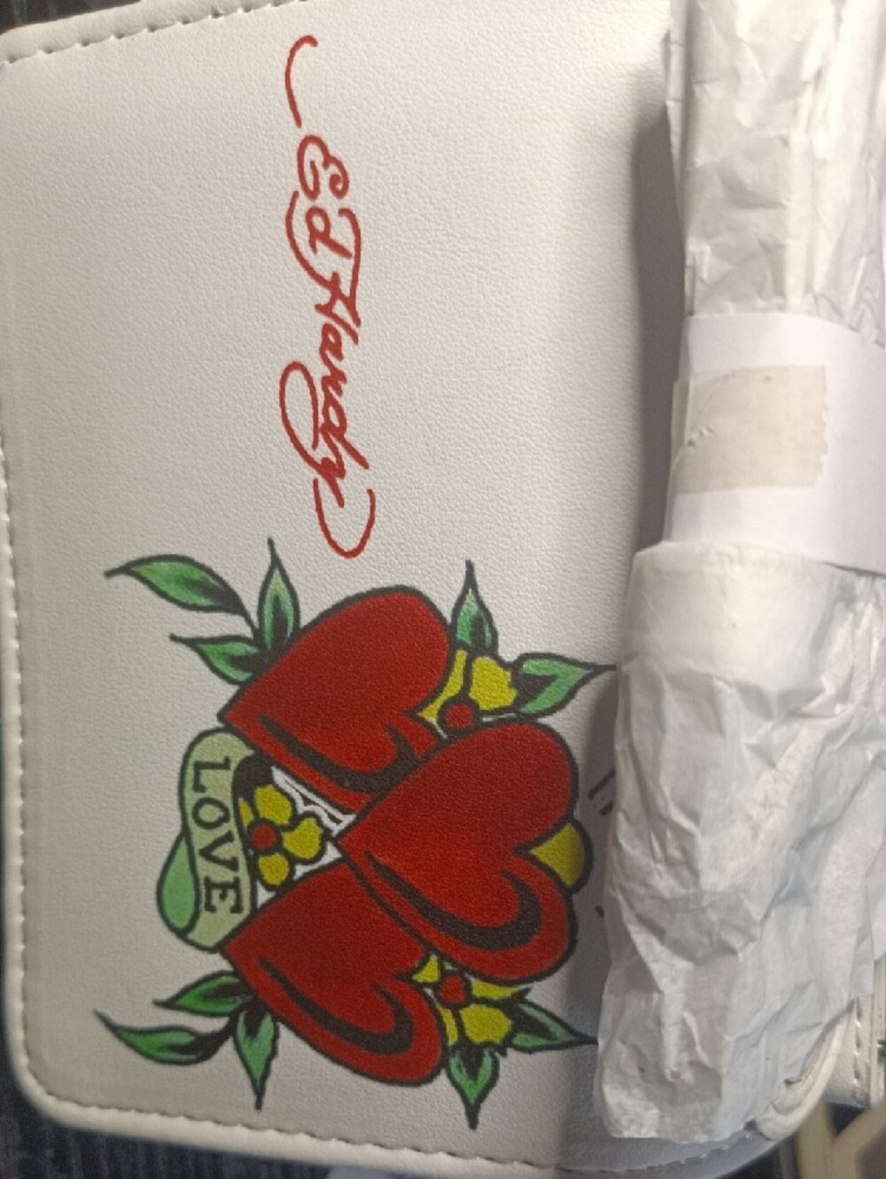 Ed Hardy White Crossbody with Red Heart Tattoo Motif - Picture 2 of 6